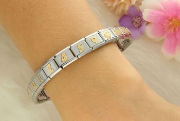 Zawieszka Nomination Link „Cyfra 5” 030102 00 – stal szlachetna pokryta złotem 18 karatowym. Personalizuj swoją bransoletkę Nomination Composable. Oryginalna biżuteria z 2-letnią gwarancją!s (1.jpg